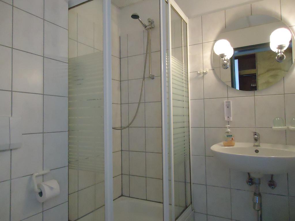 GreenLine Hotel Hellfeld Neubrandenburg Zimmer foto